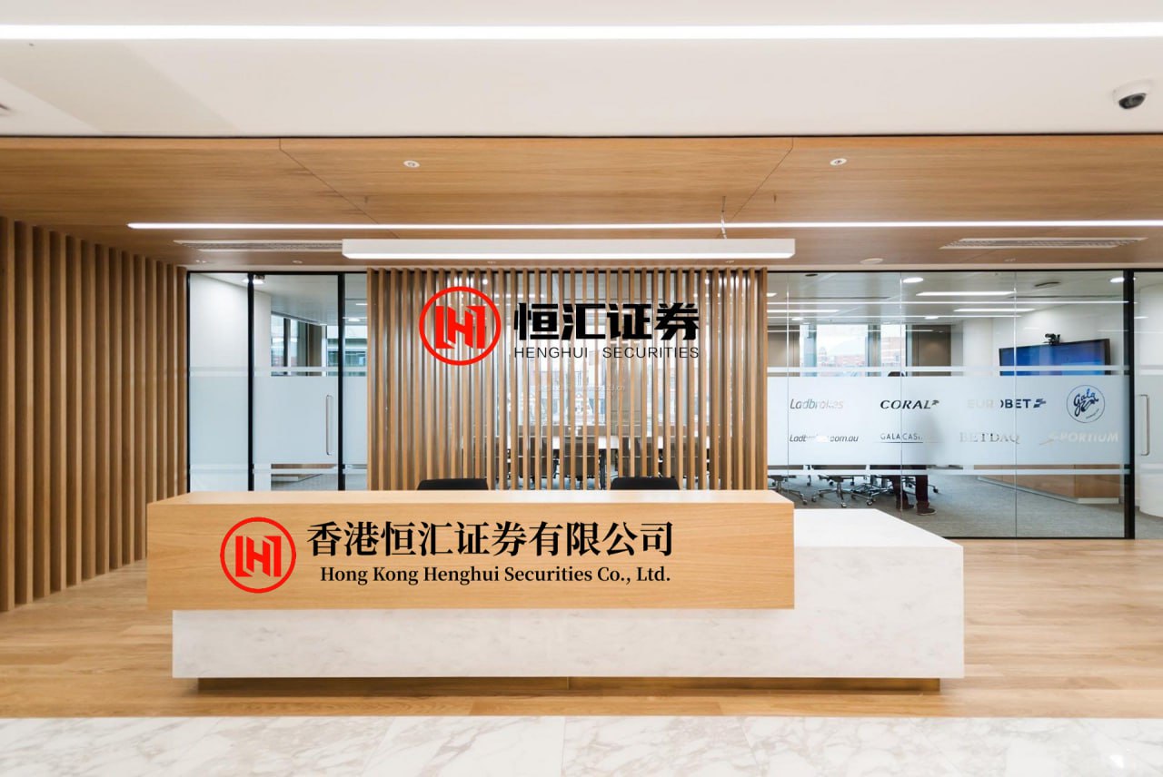 网眼查配资 高速惊现“野人小孩”！不穿衣服，四肢并用！家长回复出乎意料...